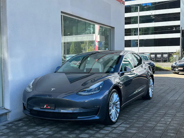 Tesla Model 3 Long Range Dual Motor AWD