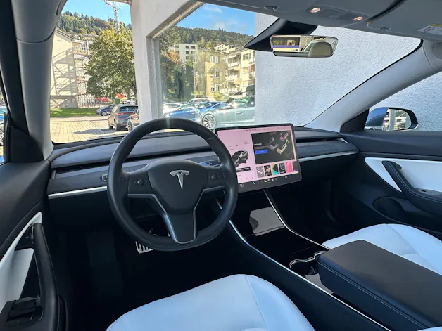 Tesla Model 3 Long Range Dual Motor AWD