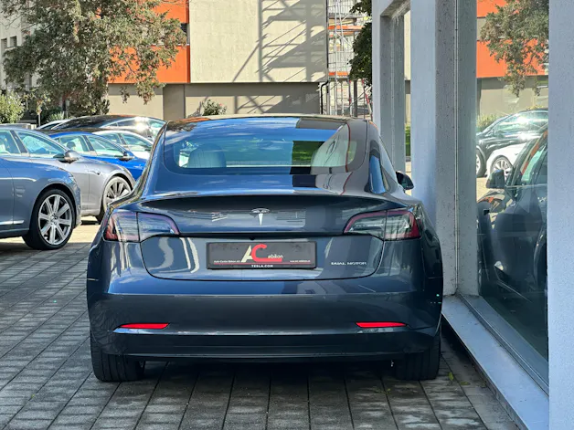 Tesla Model 3 Long Range Dual Motor AWD