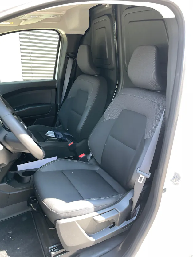 NISSAN Townstar EV45 kWh 22kW L2 Acenta
