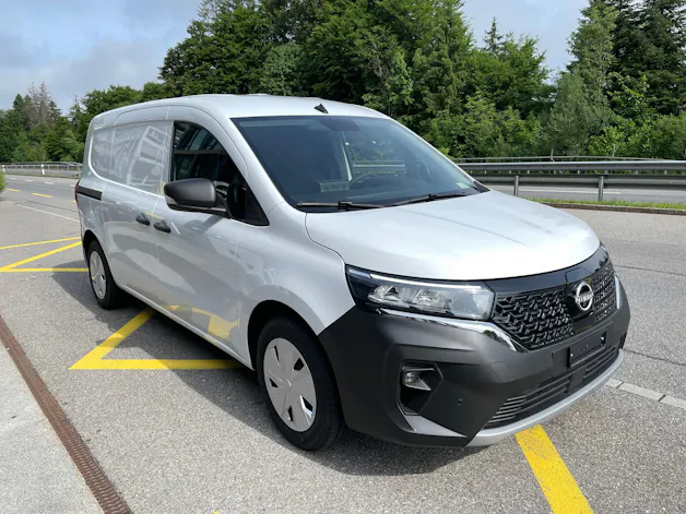 NISSAN Townstar EV45 kWh 22kW L2 Acenta mit Holzboden