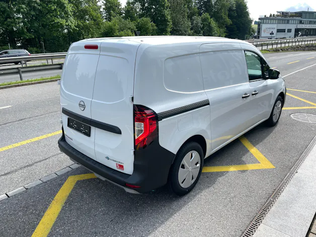 NISSAN Townstar EV45 kWh 22kW L2 Acenta mit Holzboden