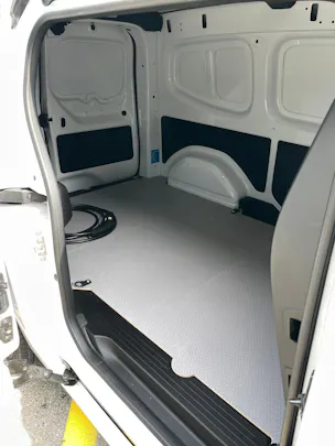 NISSAN Townstar EV45 kWh 22kW L2 Acenta mit Holzboden