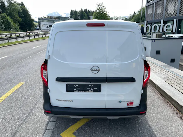NISSAN Townstar EV45 kWh 22kW L2 Acenta mit Holzboden