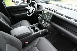 Land Rover Defender 110 425 V8 5.0 X AT8 4X4 426PS + Werksgarantie 03.2031