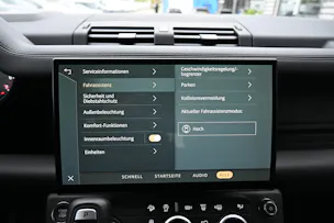 Land Rover Defender 110 425 V8 5.0 X AT8 4X4 426PS + Werksgarantie 03.2031