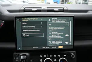 Land Rover Defender 110 425 V8 5.0 X AT8 4X4 426PS + Werksgarantie 03.2031