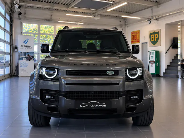 Land Rover Defender 110 425 V8 5.0 X AT8 4X4 426PS + Werksgarantie 03.2031