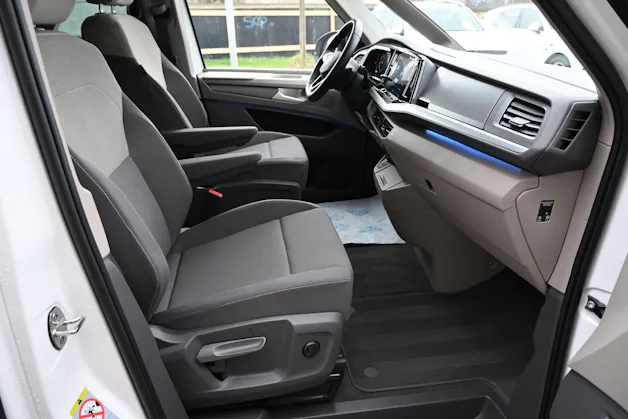 VW Multivan 2.0 TDI Life Edition DSG Lang 7-Plätzer + Elektr. AHK für 2000kg