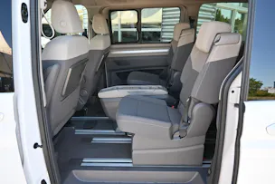 VW Multivan 2.0 TDI Life Edition DSG Lang 7-Plätzer + Elektr. AHK für 2000kg