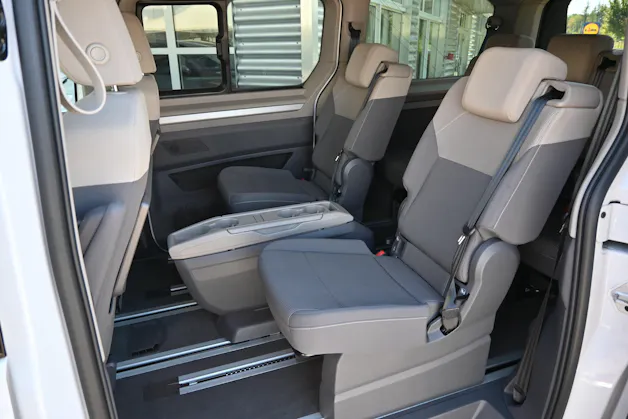 VW Multivan 2.0 TDI Life Edition DSG Lang 7-Plätzer + Elektr. AHK für 2000kg