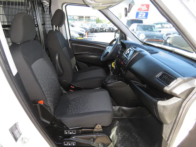 OPEL Combo 1.3 CDTI 2.2 L1H1 (AHK 1.0 t, NL 587 kg)