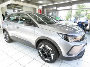 OPEL Grandland 1.2i TP Edition Automatik