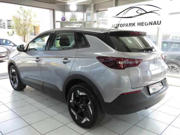 OPEL Grandland 1.2i TP Edition Automatik