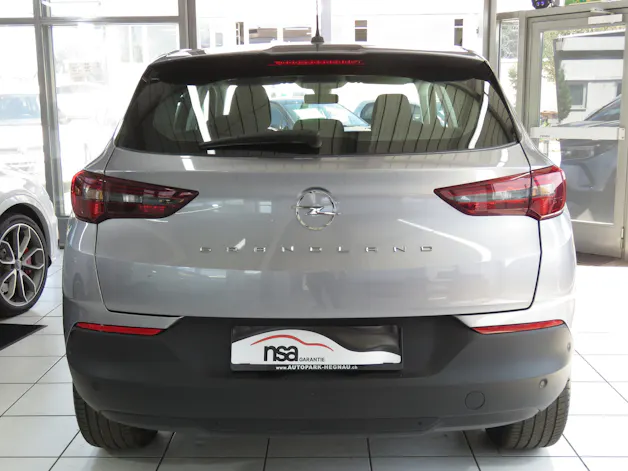 OPEL Grandland 1.2i TP Edition Automatik