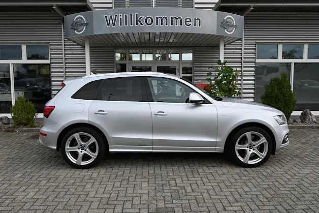 AUDI SQ5 3.0 V6 TDI quattro tiptronic 313PS