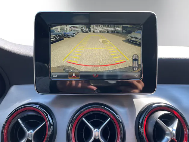 MERCEDES-BENZ CLA 45 AMG 4Matic Speedshift – PANORAMA | PERFORMANCE | HARMAN/KARDON | KAMERA | MEMORY |