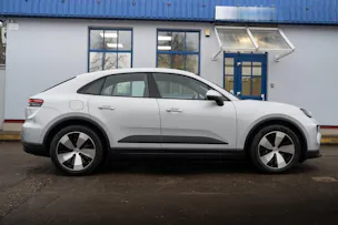 PORSCHE Macan 4 100kWh