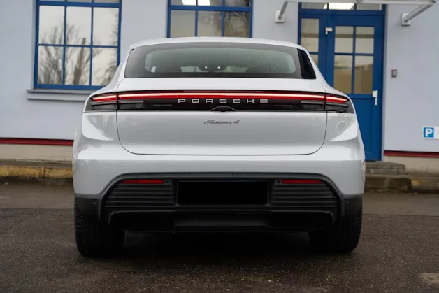 PORSCHE Macan 4 100kWh