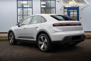 PORSCHE Macan 4 100kWh