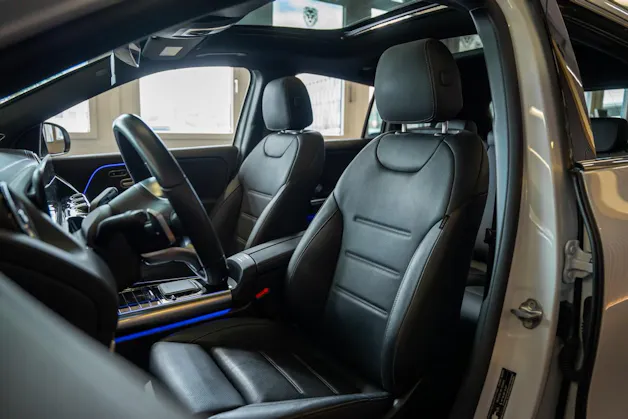 MERCEDES-BENZ GLA 250 AMG Line 8G-DCT