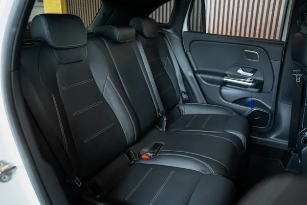 MERCEDES-BENZ GLA 250 AMG Line 8G-DCT