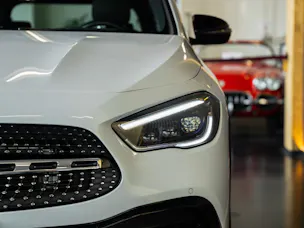 MERCEDES-BENZ GLA 250 AMG Line 8G-DCT