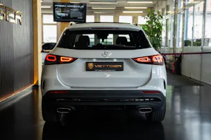 MERCEDES-BENZ GLA 250 AMG Line 8G-DCT