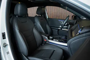 MERCEDES-BENZ GLA 250 AMG Line 8G-DCT