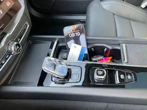 VOLVO XC60 T6 eAWD PluginHybrid Ultra Dark Geartronic