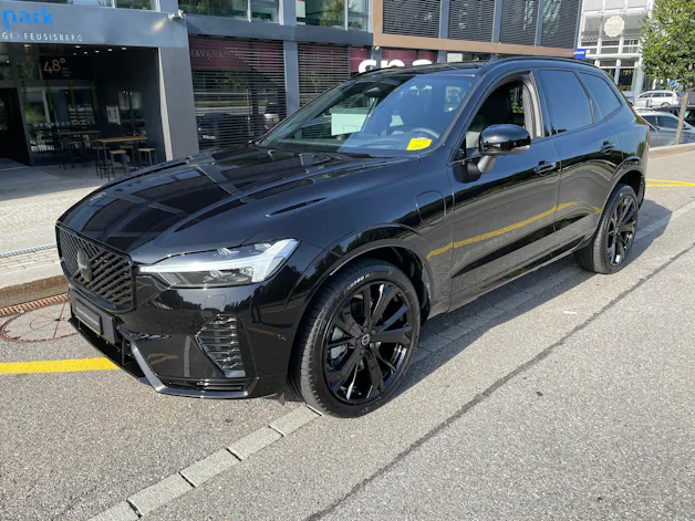 VOLVO XC60 T6 eAWD PluginHybrid Ultra Dark Geartronic