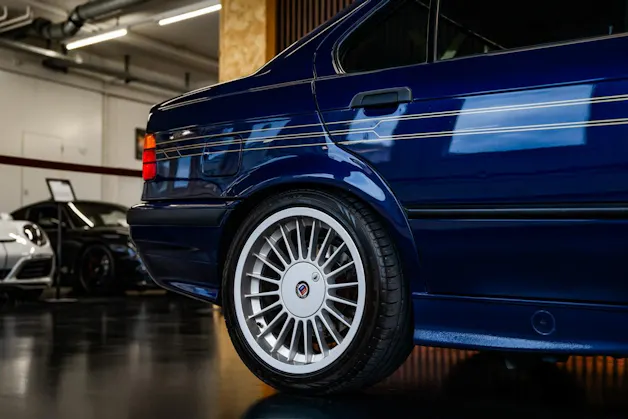BMW Alpina BMW-ALPINA B3 3.0