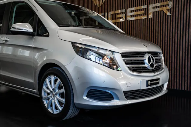 MERCEDES-BENZ V 220 d lang 7G-Tronic