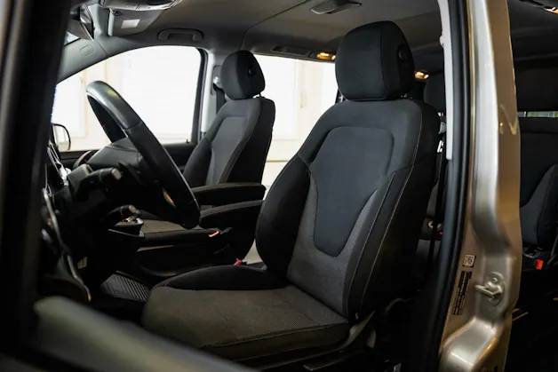 MERCEDES-BENZ V 220 d lang 7G-Tronic