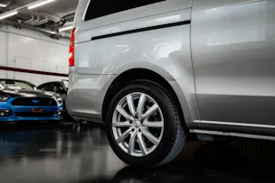 MERCEDES-BENZ V 220 d lang 7G-Tronic