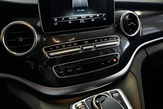 MERCEDES-BENZ V 220 d lang 7G-Tronic