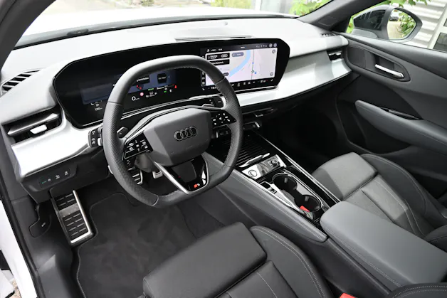AUDI Q3 Sportback S Line Plus Black TFSI S tronic 150PS + AHK 1800kg