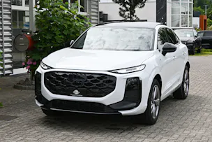 AUDI Q3 Sportback S Line Plus Black TFSI S tronic 150PS + AHK 1800kg