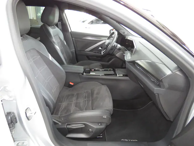 OPEL Astra 1.6 PHEV Turbo Swiss Plus Automat