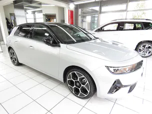 OPEL Astra 1.6 PHEV Turbo Swiss Plus Automat