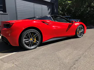 FERRARI 488 Spider 3.9 V8