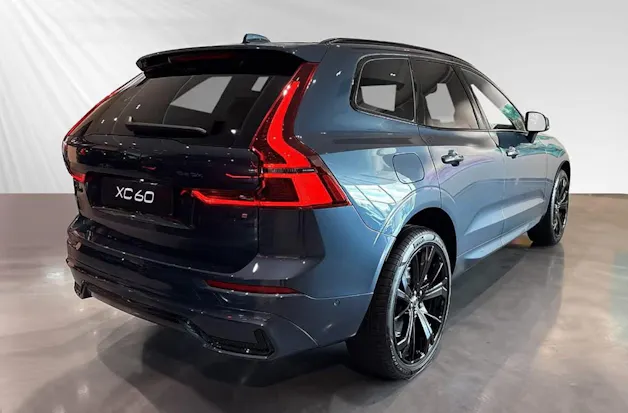 VOLVO XC60 T6 eAWD PluginHybrid Plus Dark Geartronic