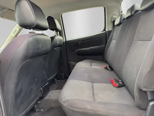 Toyota Hilux 2.5D 4WD Double Cab Luna