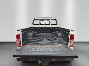 Toyota Hilux 2.5D 4WD Double Cab Luna