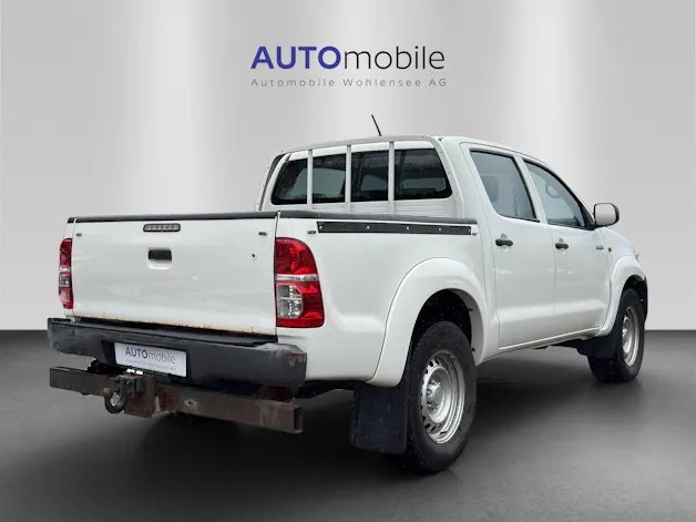 Toyota Hilux 2.5D 4WD Double Cab Luna