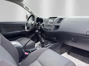 Toyota Hilux 2.5D 4WD Double Cab Luna
