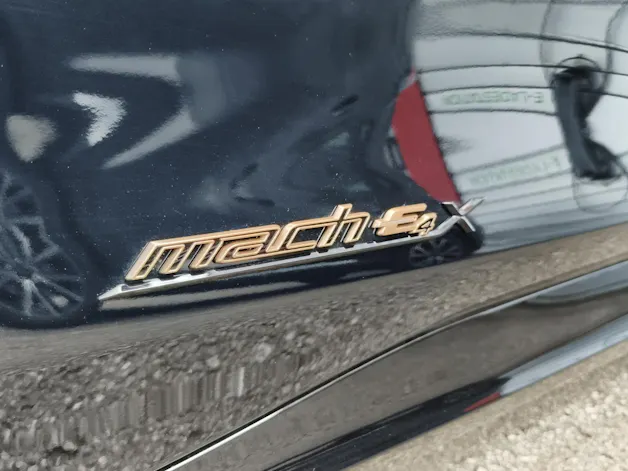 FORD Mustang Mach-E GT AWD