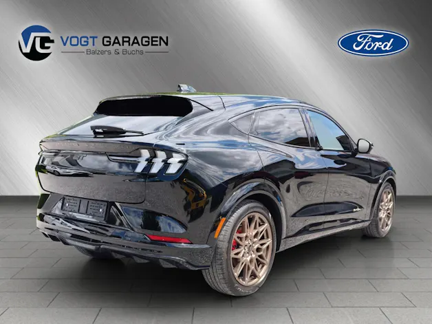 FORD Mustang Mach-E GT AWD
