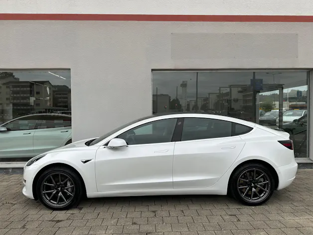 Tesla Model 3 Long Range Dual Motor AWD
