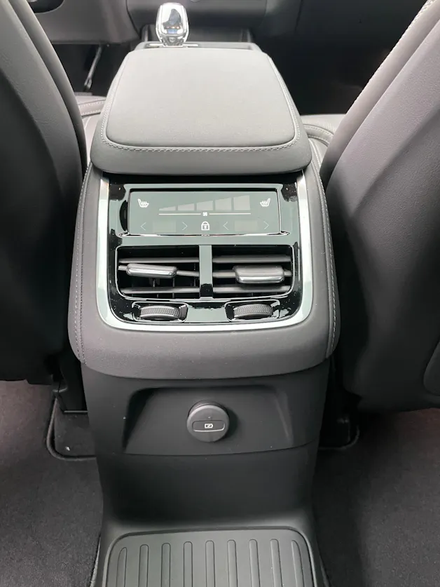 VOLVO XC90 T8 eAWD PluginHybrid Ultra Dark Geartronic Polestar Performance